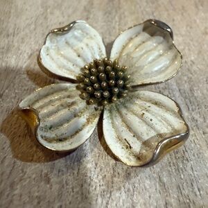 Elegant White and Gold Flower Brooch